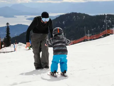 Kinder lernen Ski fahren © Schweitzer Mountain Resort