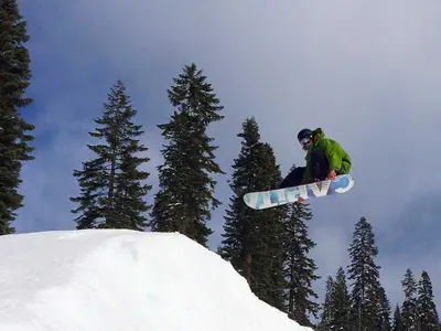 Snowboard Jump © Mount Shasta Ski Park