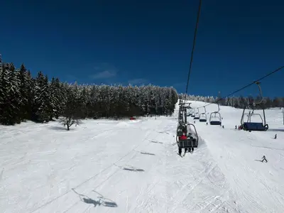 Sessellift im Skiareal Jested © SKI areálu Je?t?d