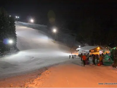 Nachtskipiste in Vitkovice © www.vitkovicevkrk.cz