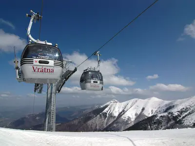 Gondeln im Skigebiet Vratna Tal © &Vrátna - Free Time Zone