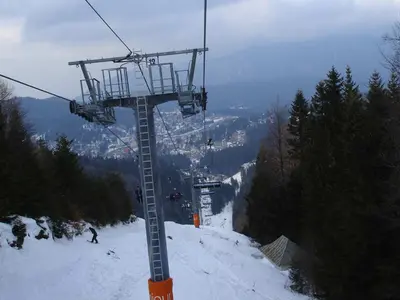 Sessellift © colonelu, danut via Wikimedia Commons