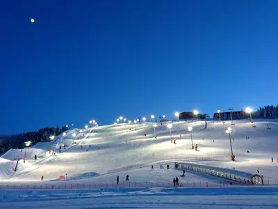 Nachttreiben im Skigebiet Ski Levi © Levi Ski Resort
