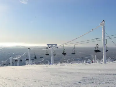 Sessellift im Skigebiet Saariselkä © Ski Saariselkä