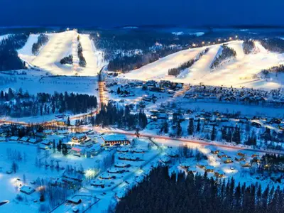 Das Skigebiet Himos bei Nacht © Himos Ski Resort