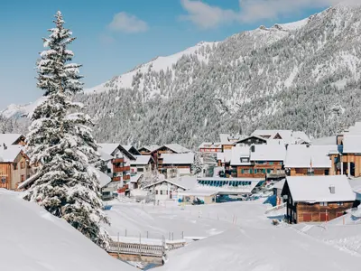 Blick auf das tief verschneite Malbun © Liechtenstein Marketing / Christoph Schoech Photography