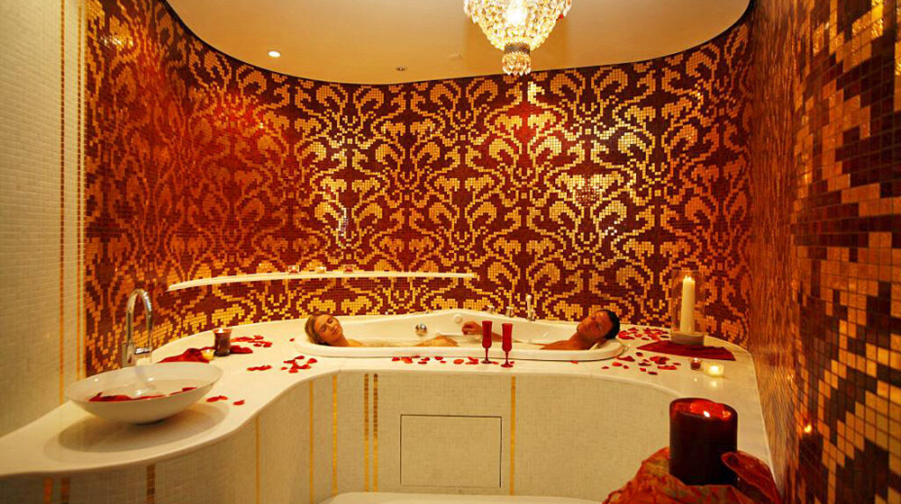 Badewanne in der Therme Bad Aibling