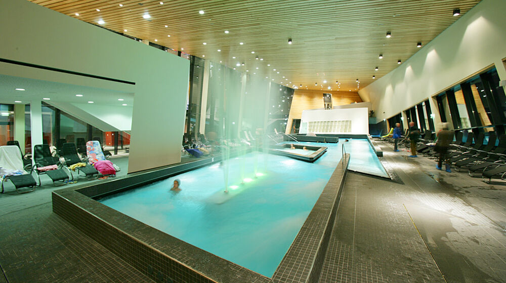 Innenbecken der Therme Aqualux Fohnsdorf