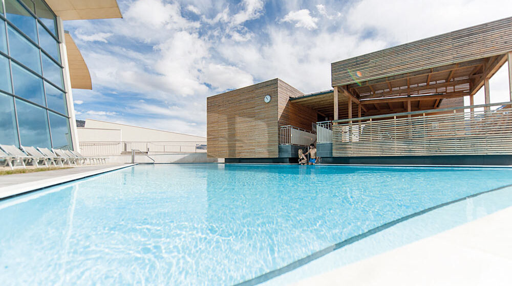 Außenpool der Saunawelt im Tauern Spa