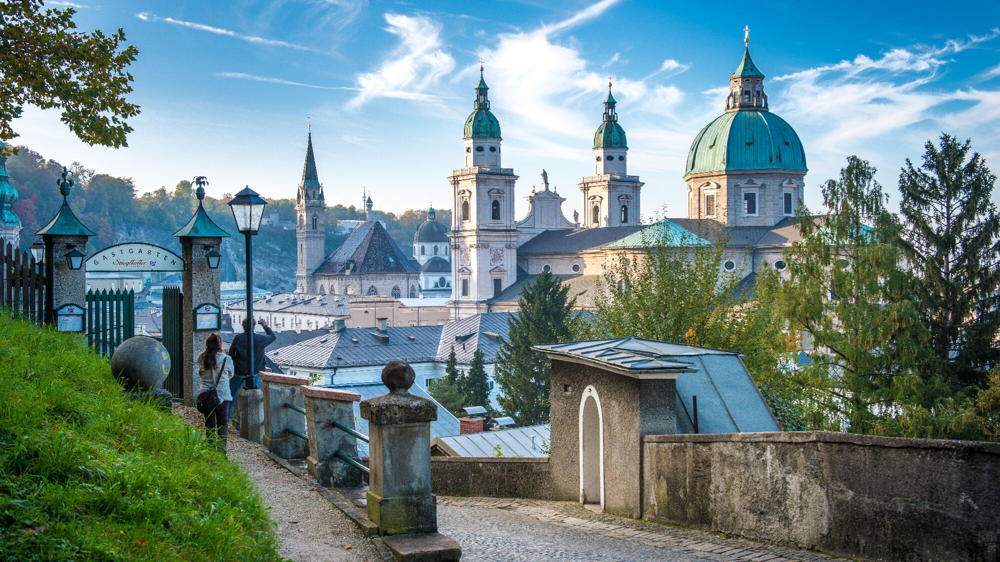 Blick auf den Salzburger Dom vom Stieglkeller aus