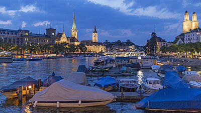 Die Promenade von Zürich bei Nacht