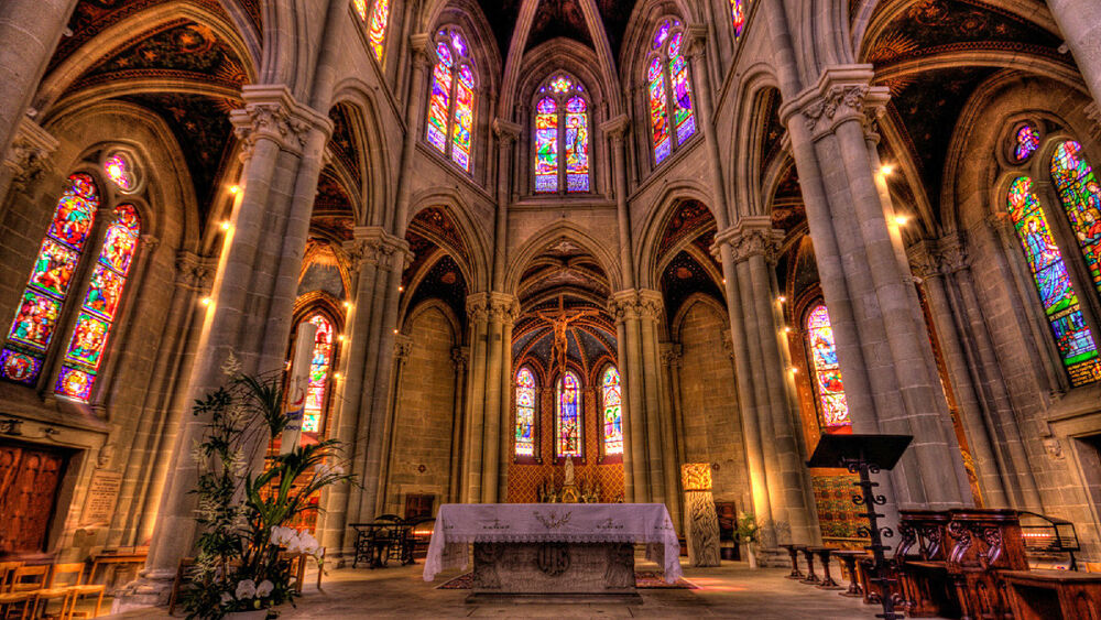 Das Innere der Notre Dame in Genf