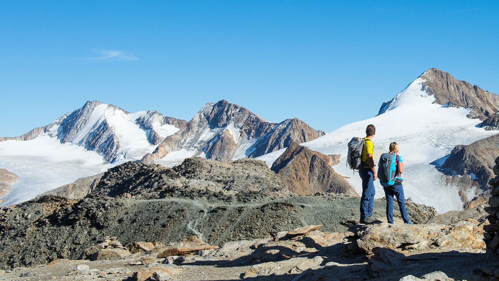 Wanderer am Schnalstaler Gletscher