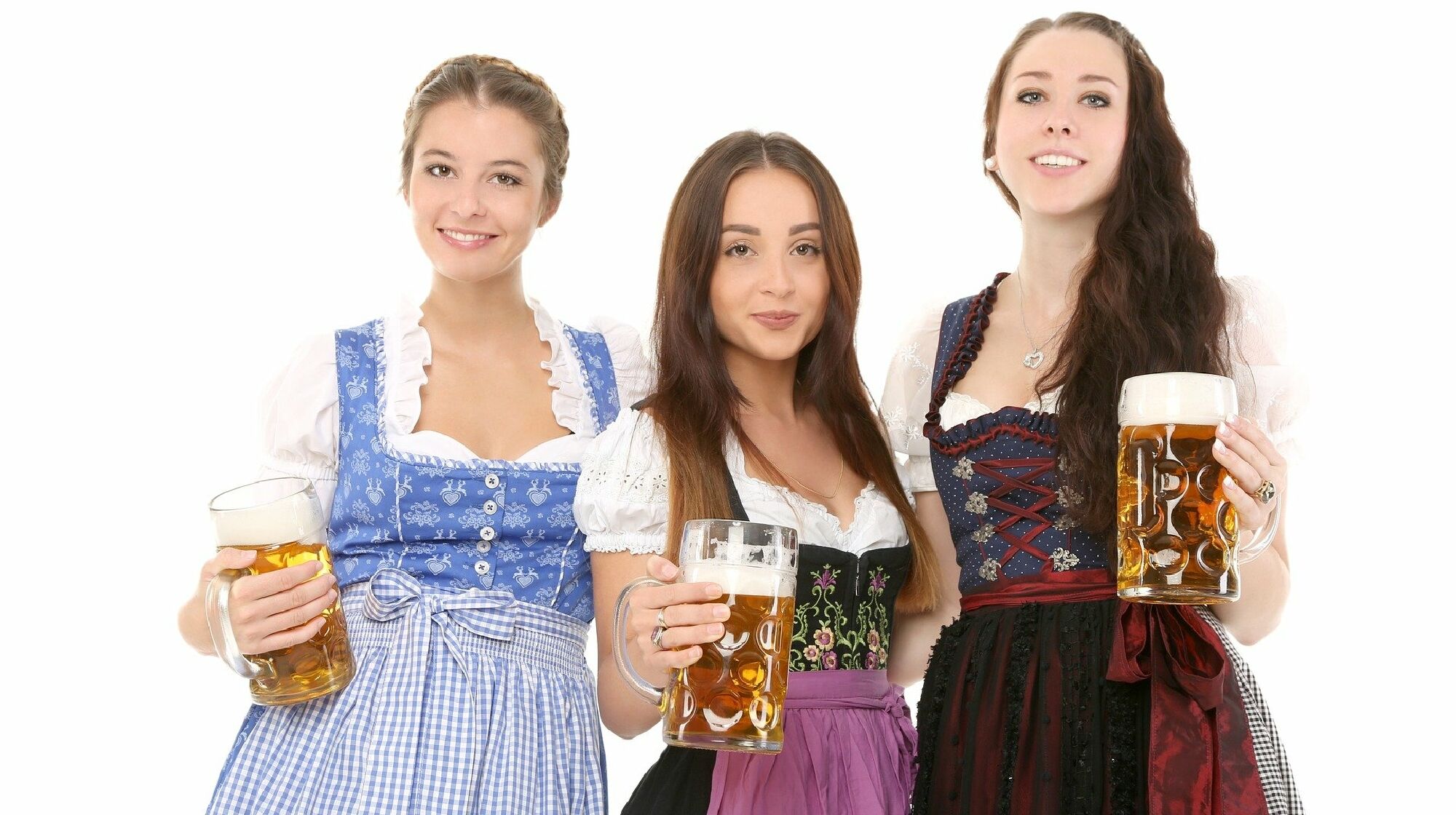 Frauen im Dirndl