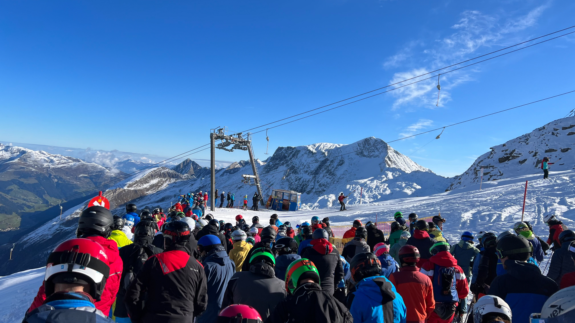 Viel los am Hintertuxer Gletscher
