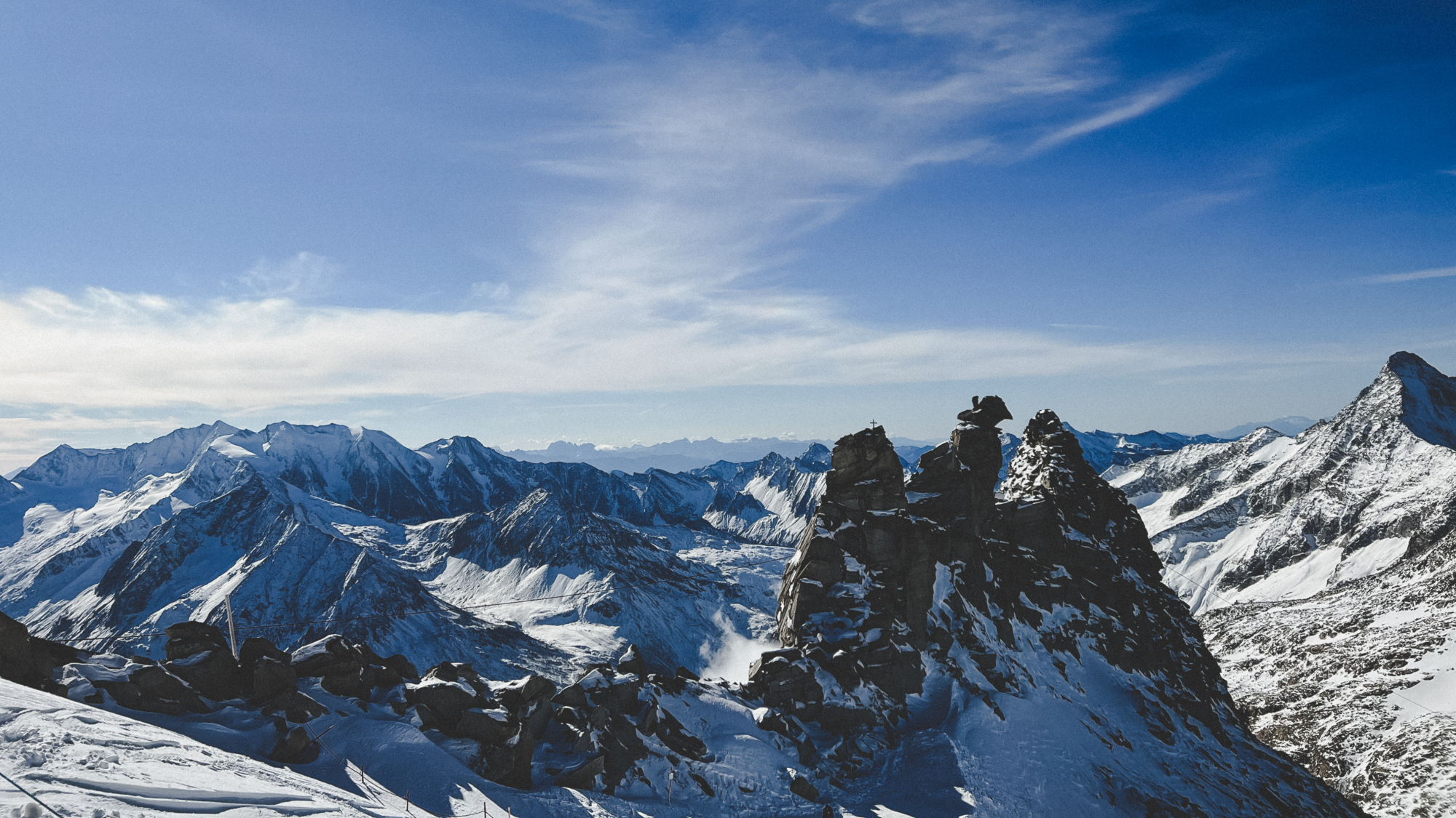 Wunderbares Panorama am Hintertuxer Gletscher