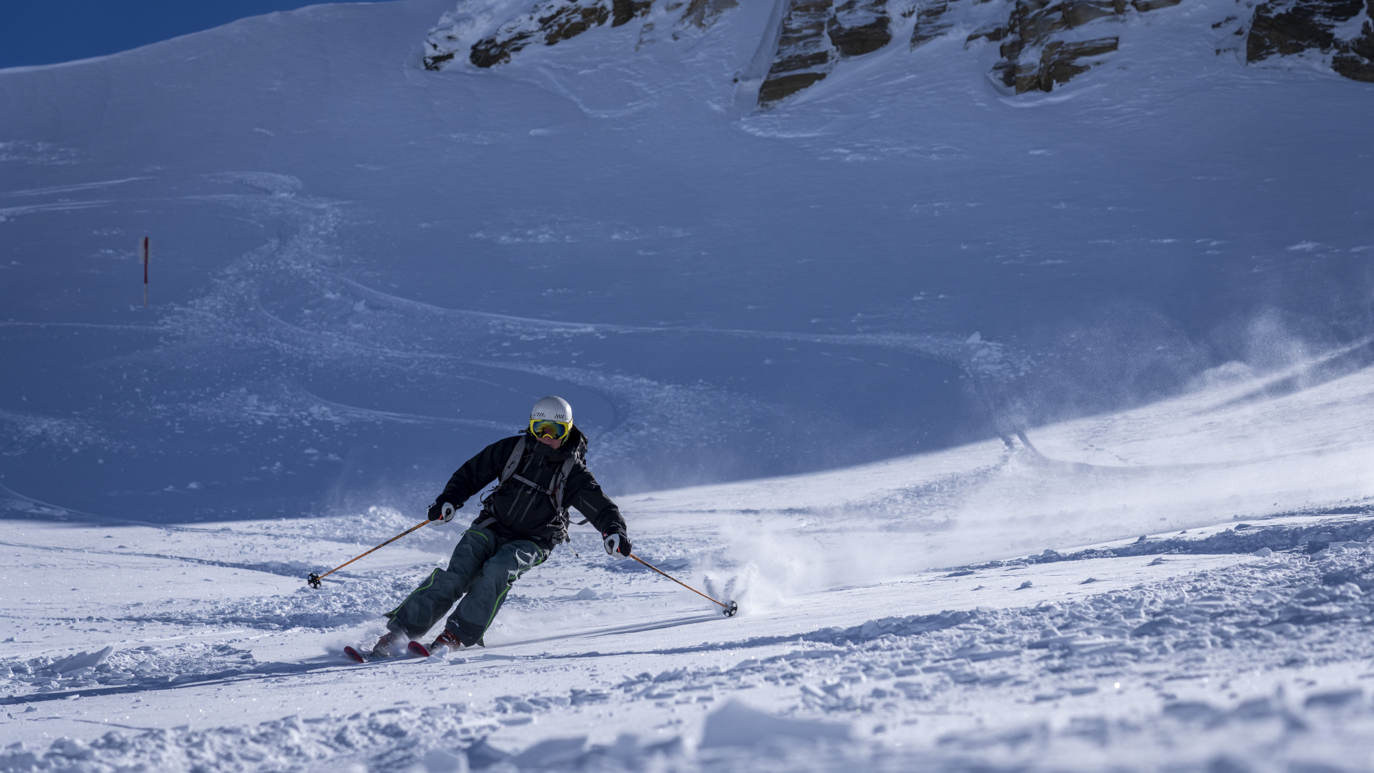 Tester beim Freeride-Skitest 2021/2022 am Mölltaler Gletscher