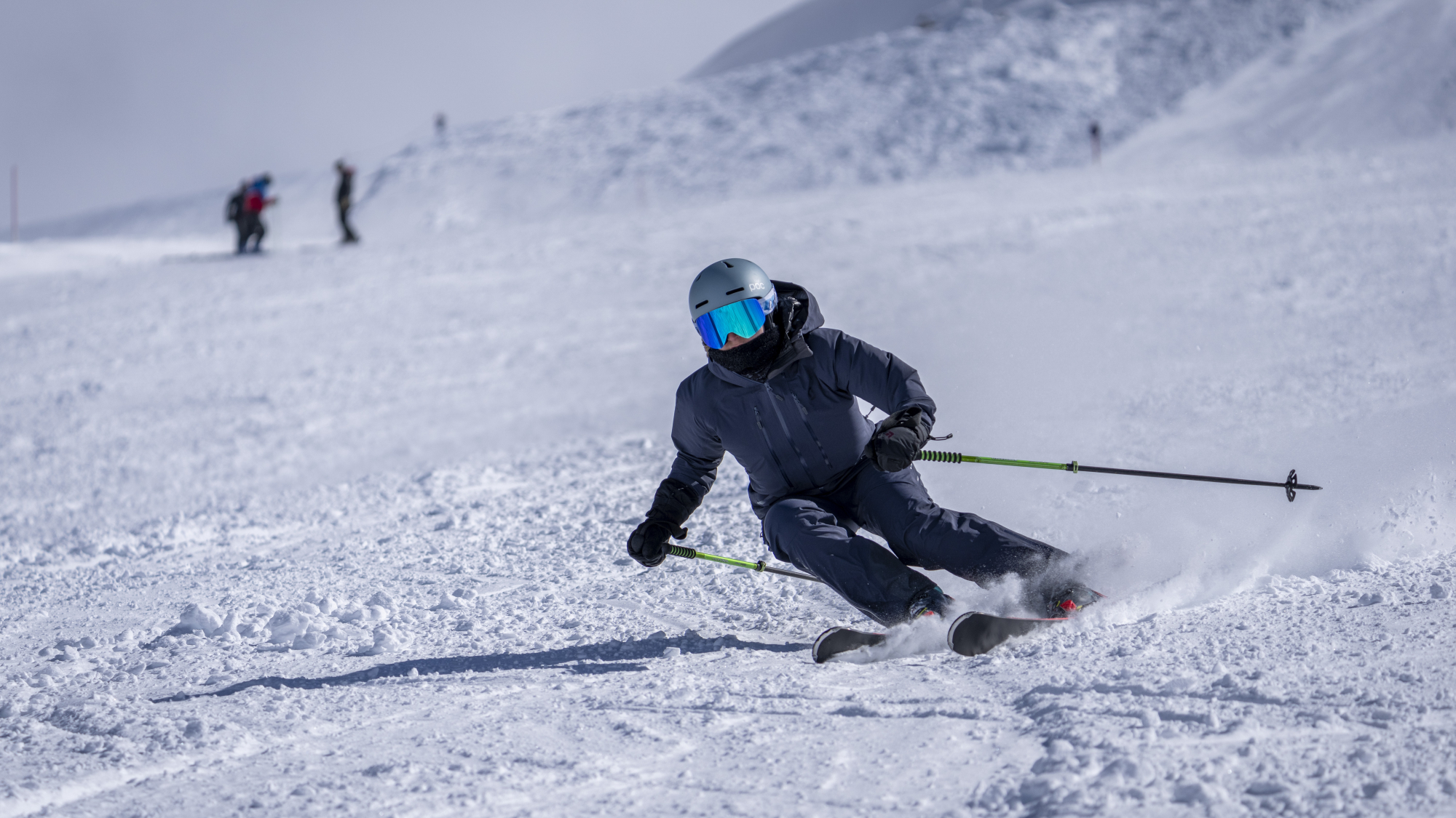 Pistenskifahrer beim WorldSkitest 2021/2022