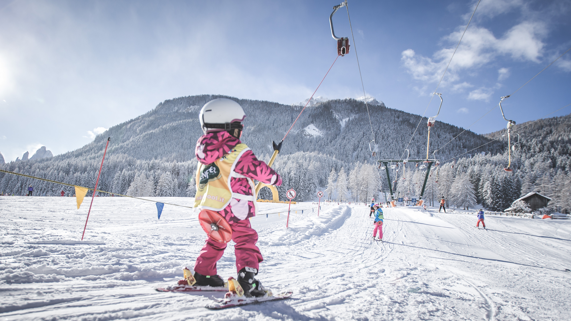 Kinderski im Skigebiet 3 Zinnen Dolomiten