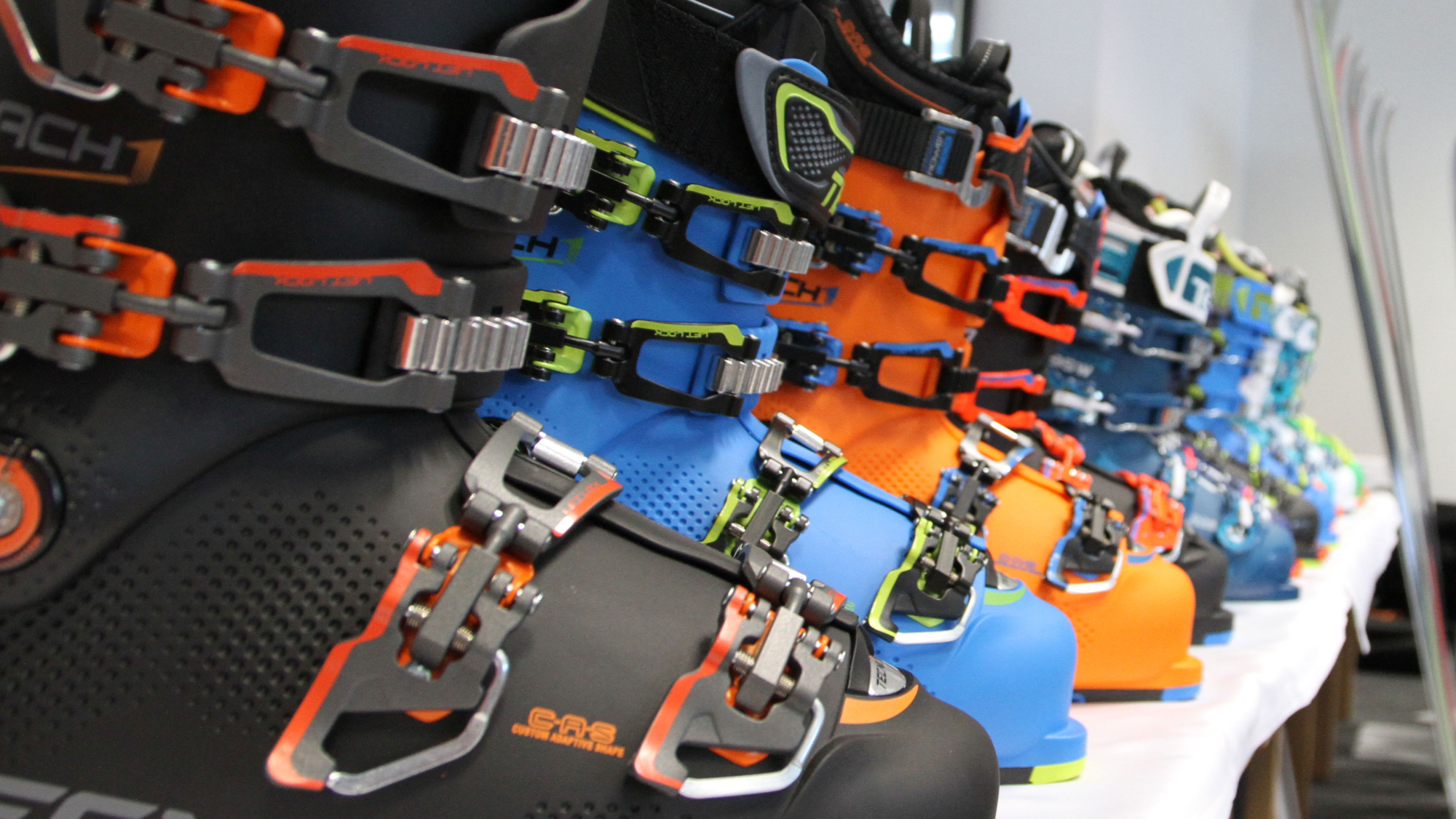 Skibasare bieten oft günstiges Equipment 