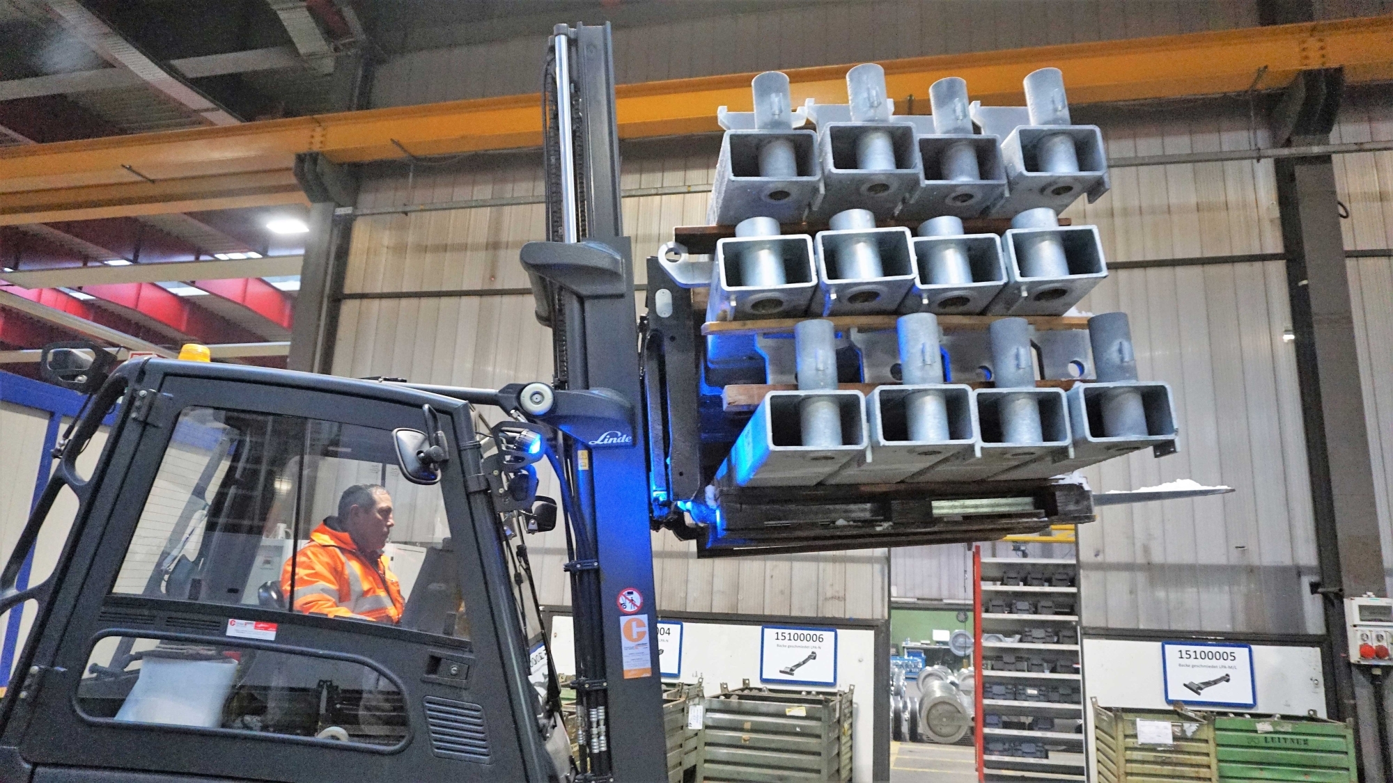 Stapler mit Material für die Produktion