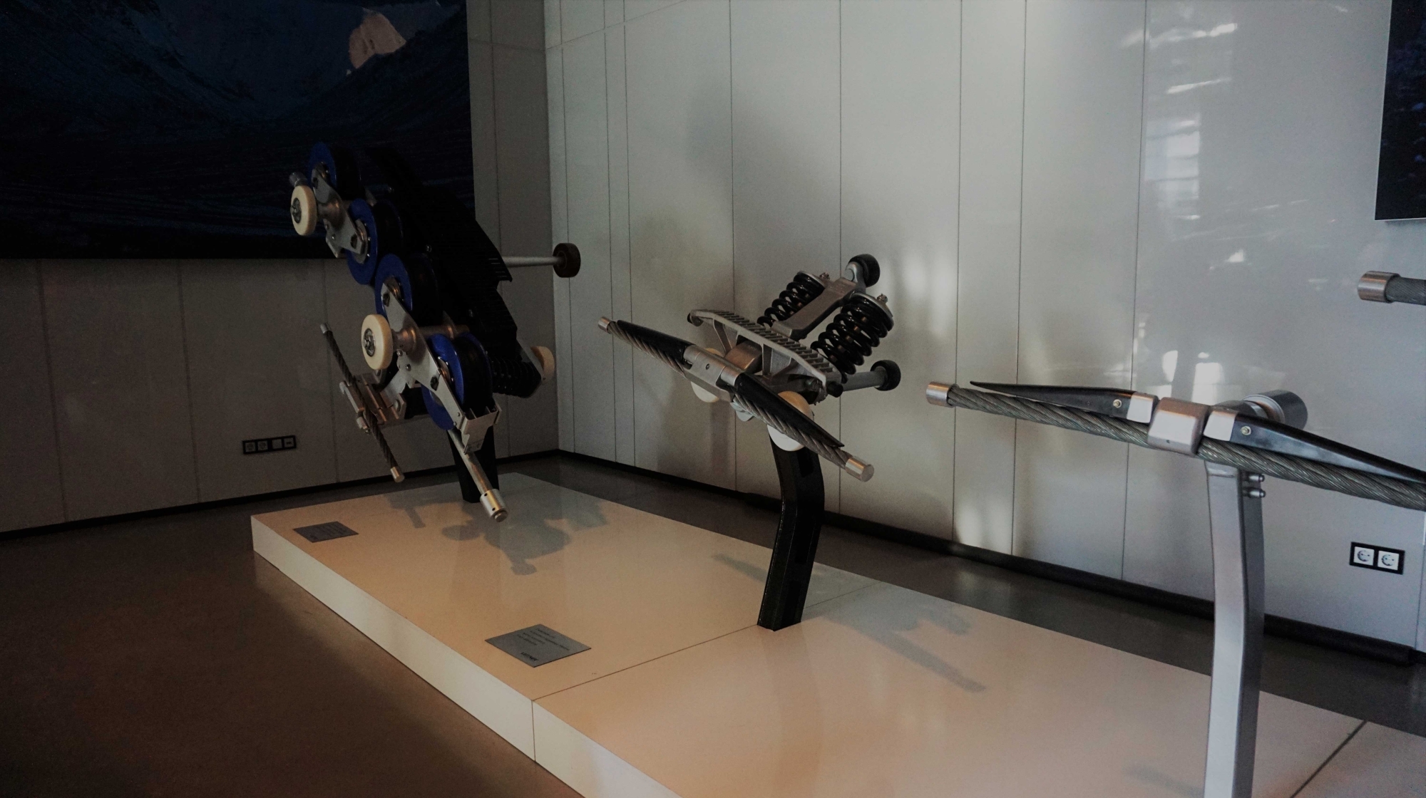 Seilklemmen im LEITNER Showroom