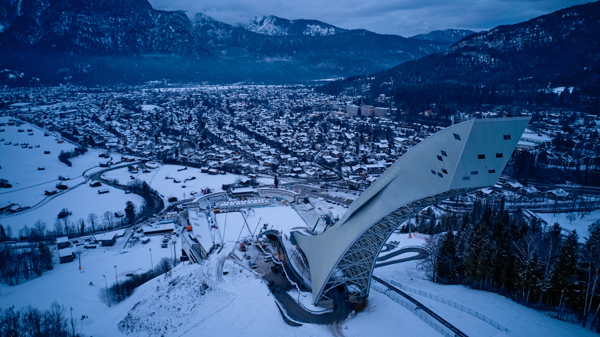 Blick auf die Schanze in Garmisch-Partenkirchen