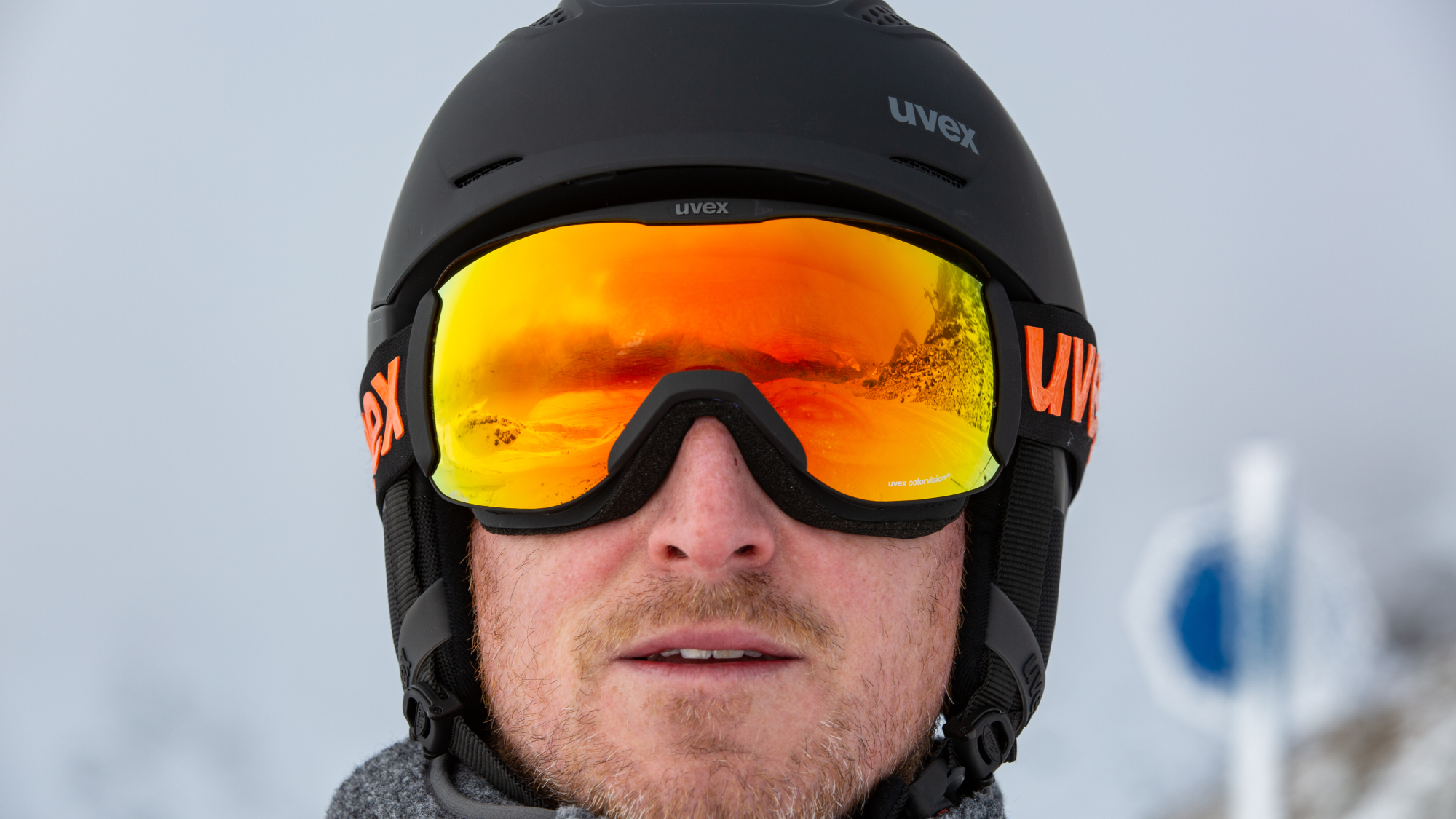 uvex ultra Skihelm und uvex Downhill 2100 CV