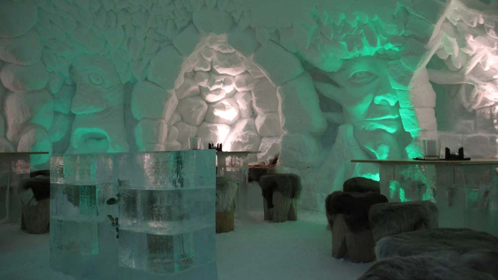 IgluLodge Bar