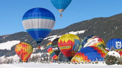 Artikelbild: Hoch hinaus: Ballonfestivals in den Alpen