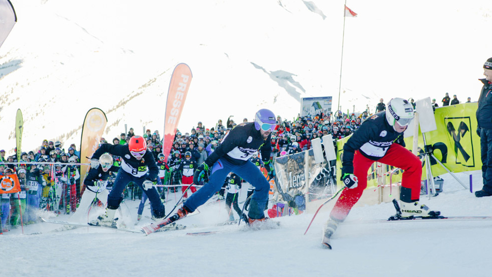 Teilnehmer beim "Weißen Ring" in Lech-Zürs