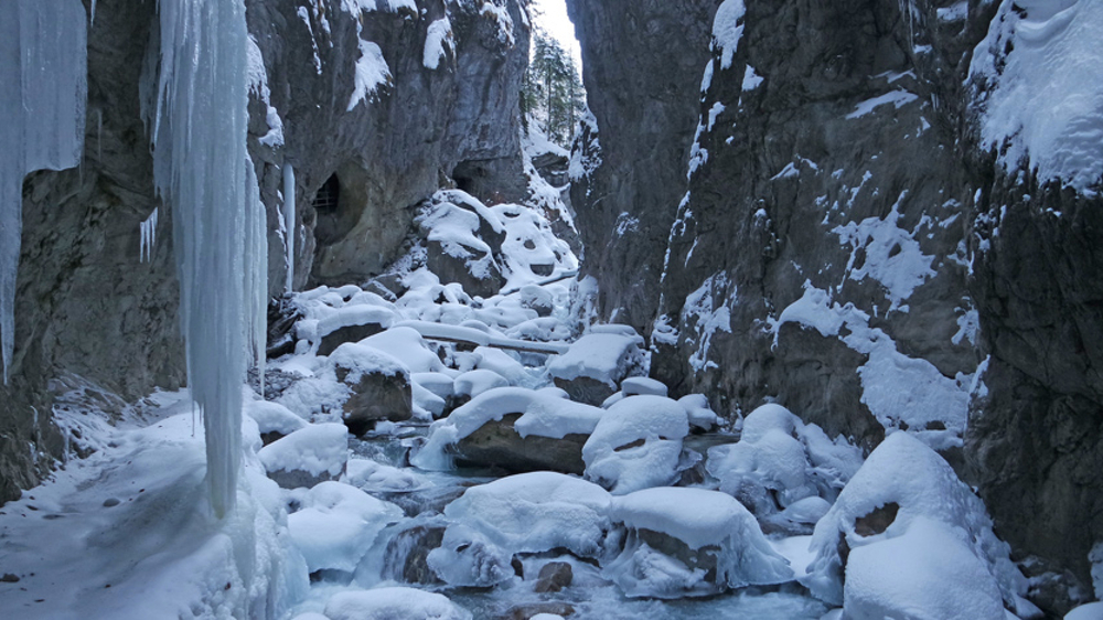Verschneite Partnachklamm