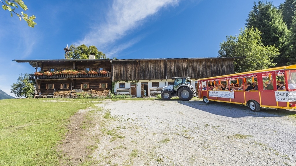 Traktorfahrt zum Grubenhof in Söll