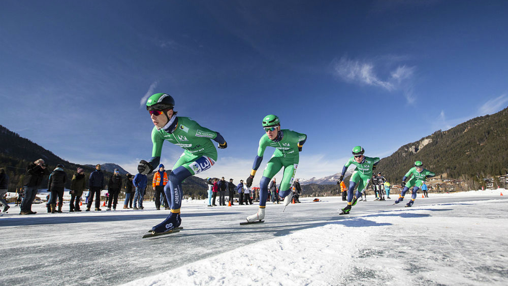 Eisschnlllaufen auf dem Weissensee