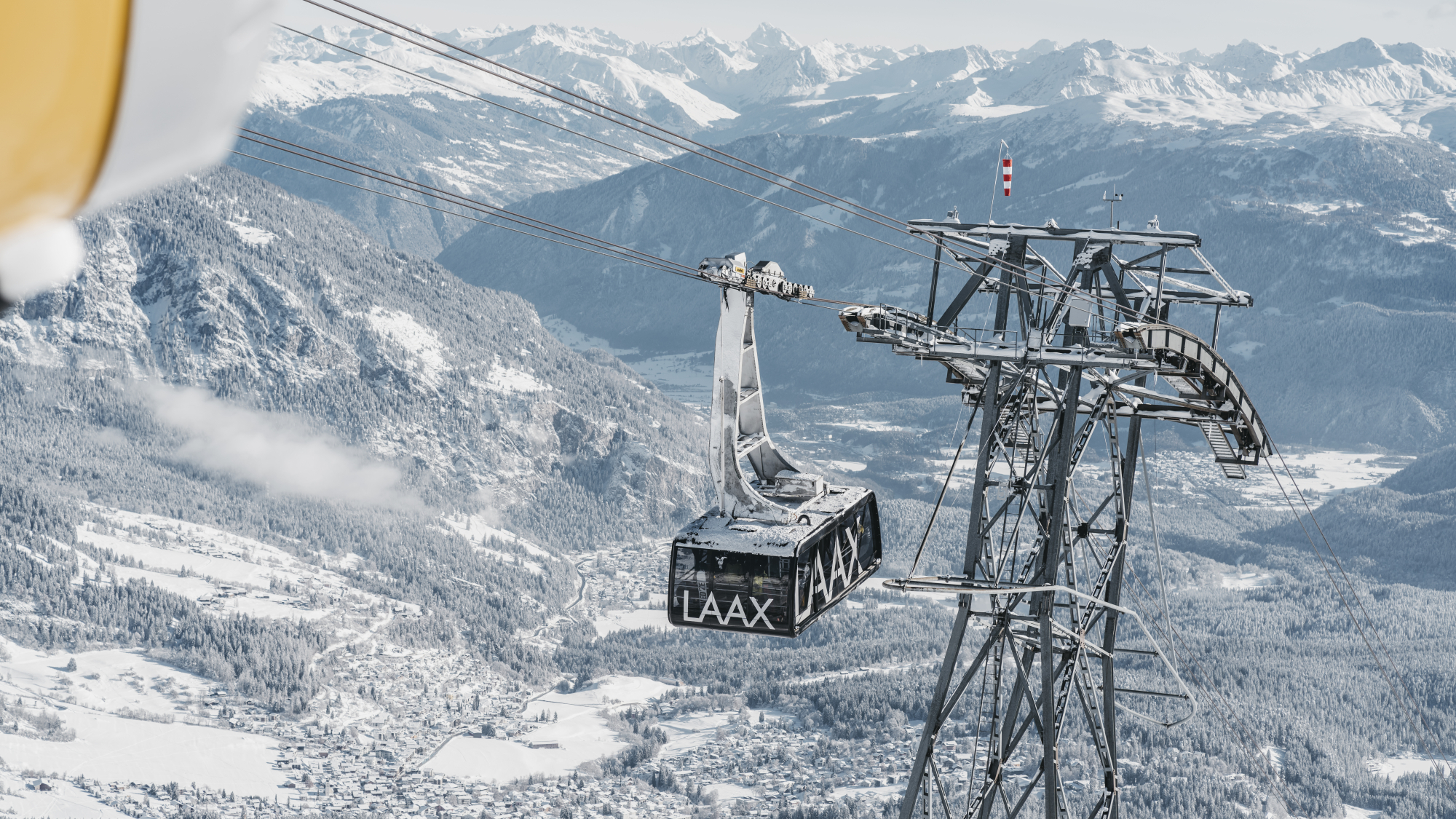 Gondel auf das Crap Sogn Gion in Laax