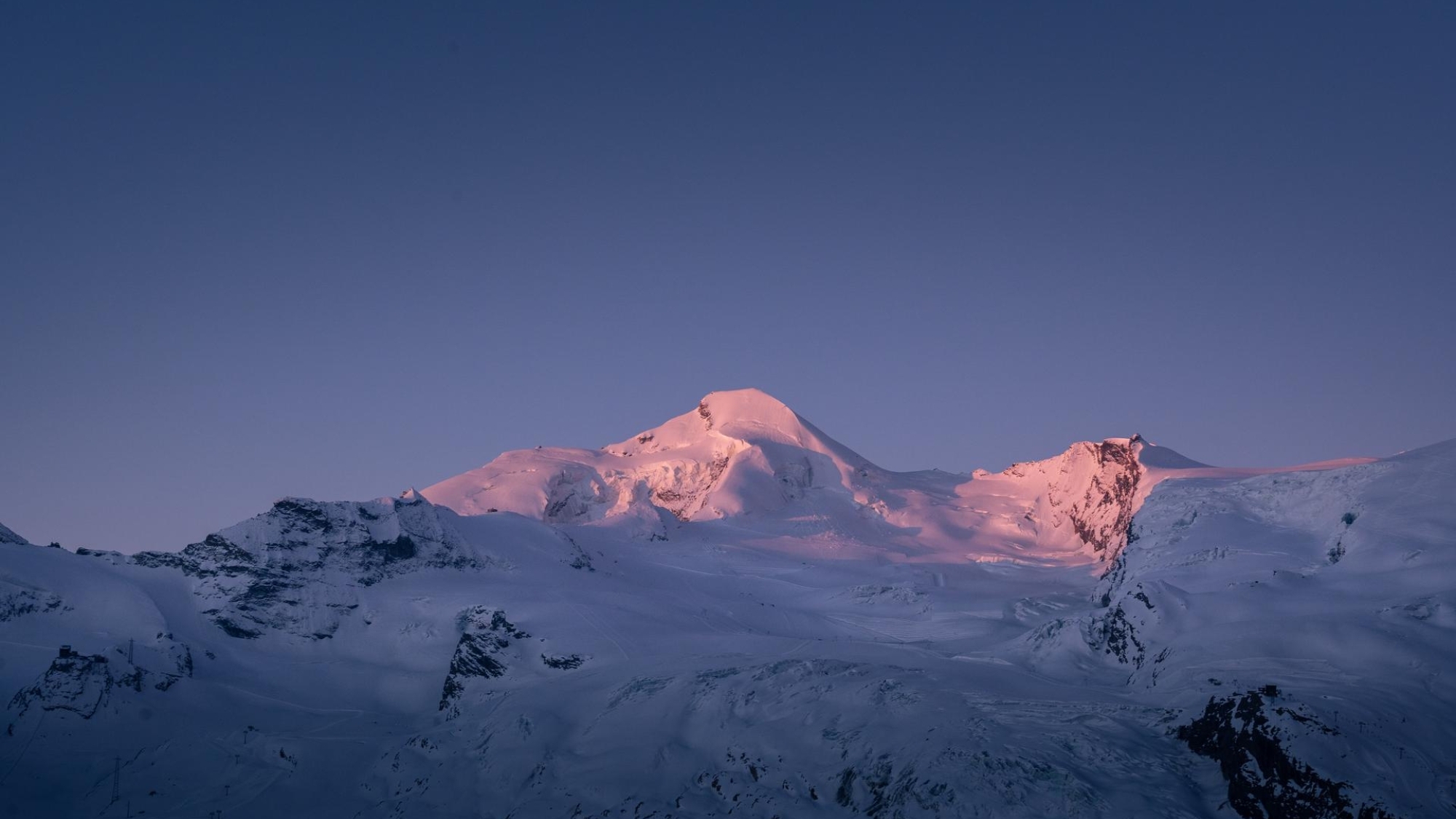 Allalin im Frühsommer