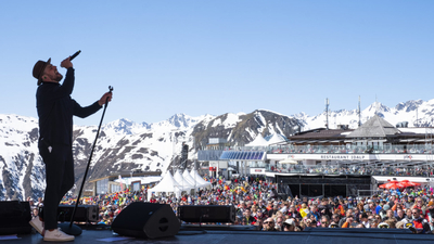 Artikelbild: Max Mutzke feierte mit 14.000 Wintersportlern Ostern in Ischgl