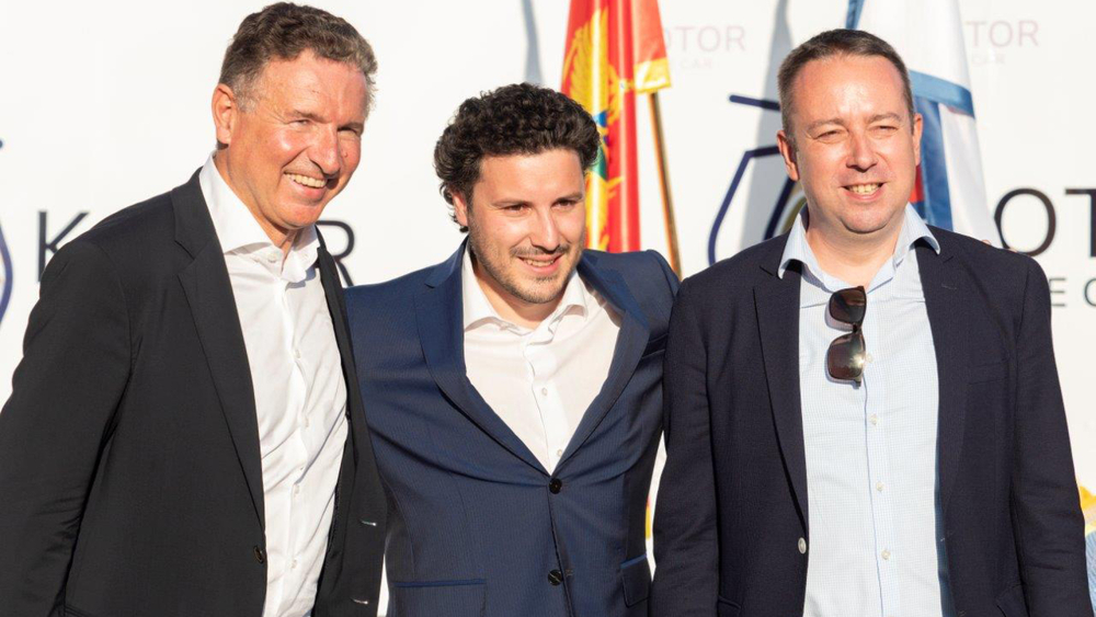 v.l.n.r. Martin Leitner (Vorstand LEITNER), Premierminister Montenegro Dritan Abazovic, Samo Jovićev