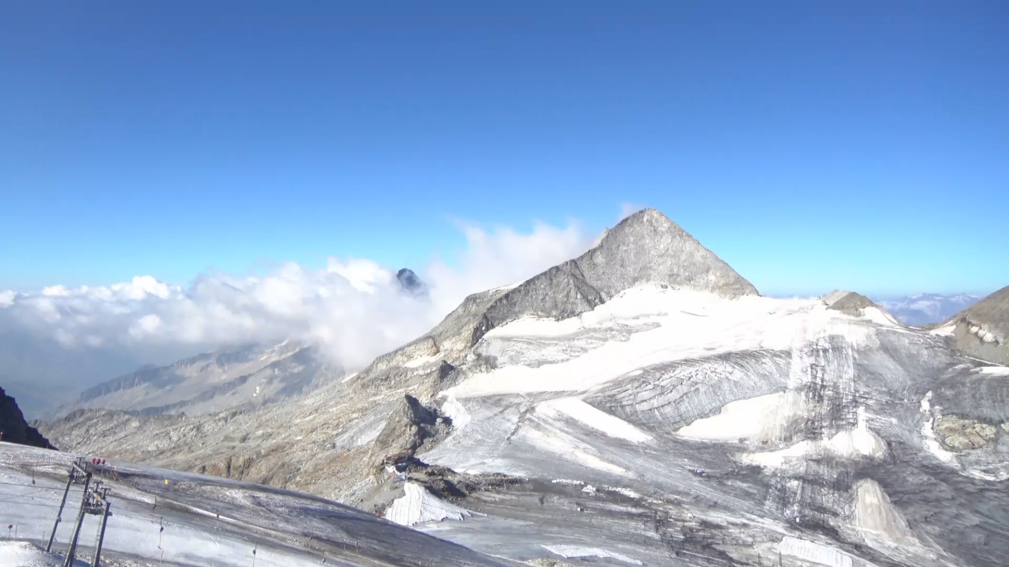 Blick auf das Sommerskigebiet Hintertuxer Gletscher (25. Juli 2022) 
