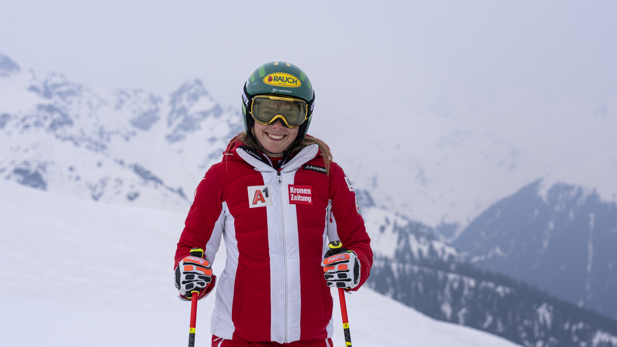 Katharina Liensberger war einer der prominenten TesterInnen beim WorldSkitest 2022