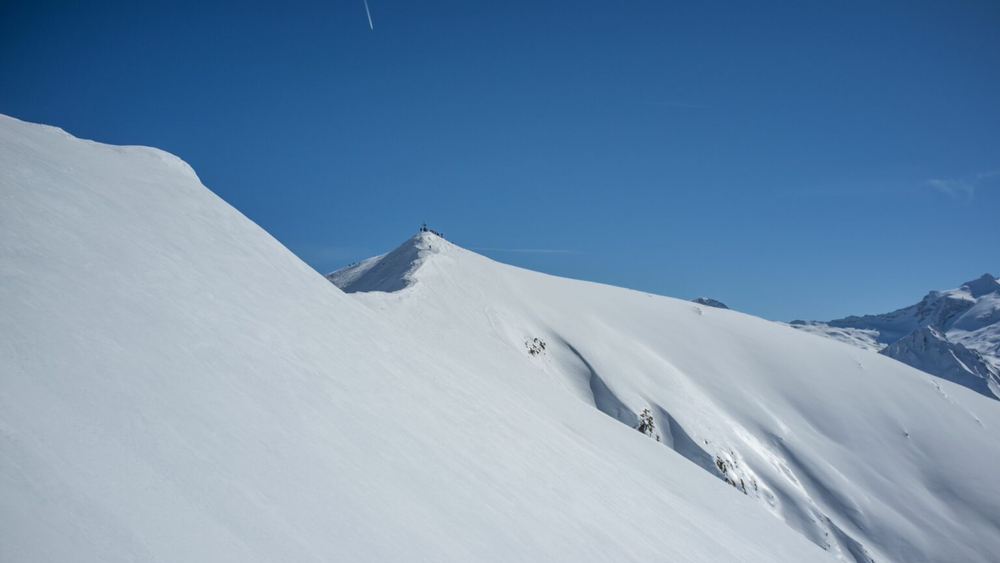 Blauer Himmel und makellos weißen Schnee gibt es in Navis im Wipptal.