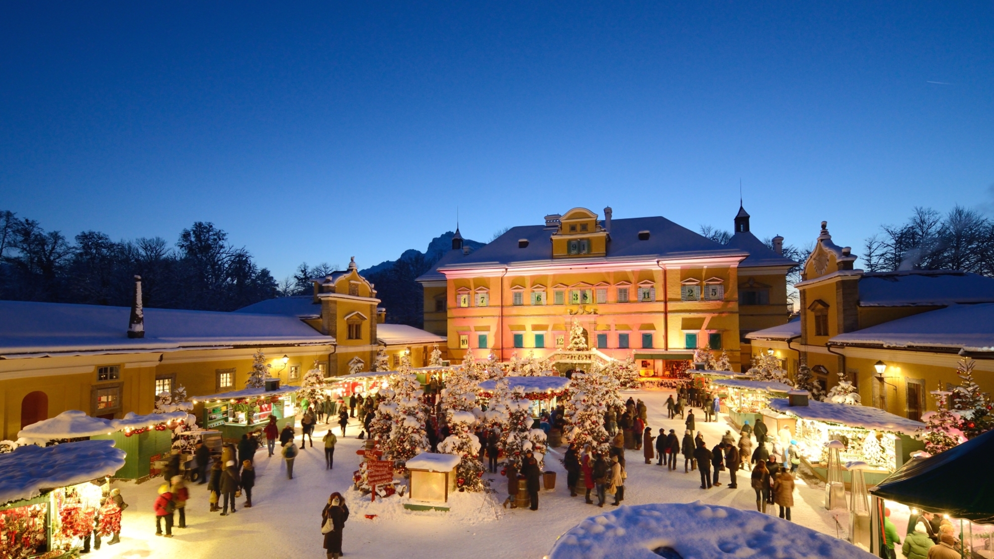   Christkindlmarkt Hellbrunner Adventzauber in Salzburg