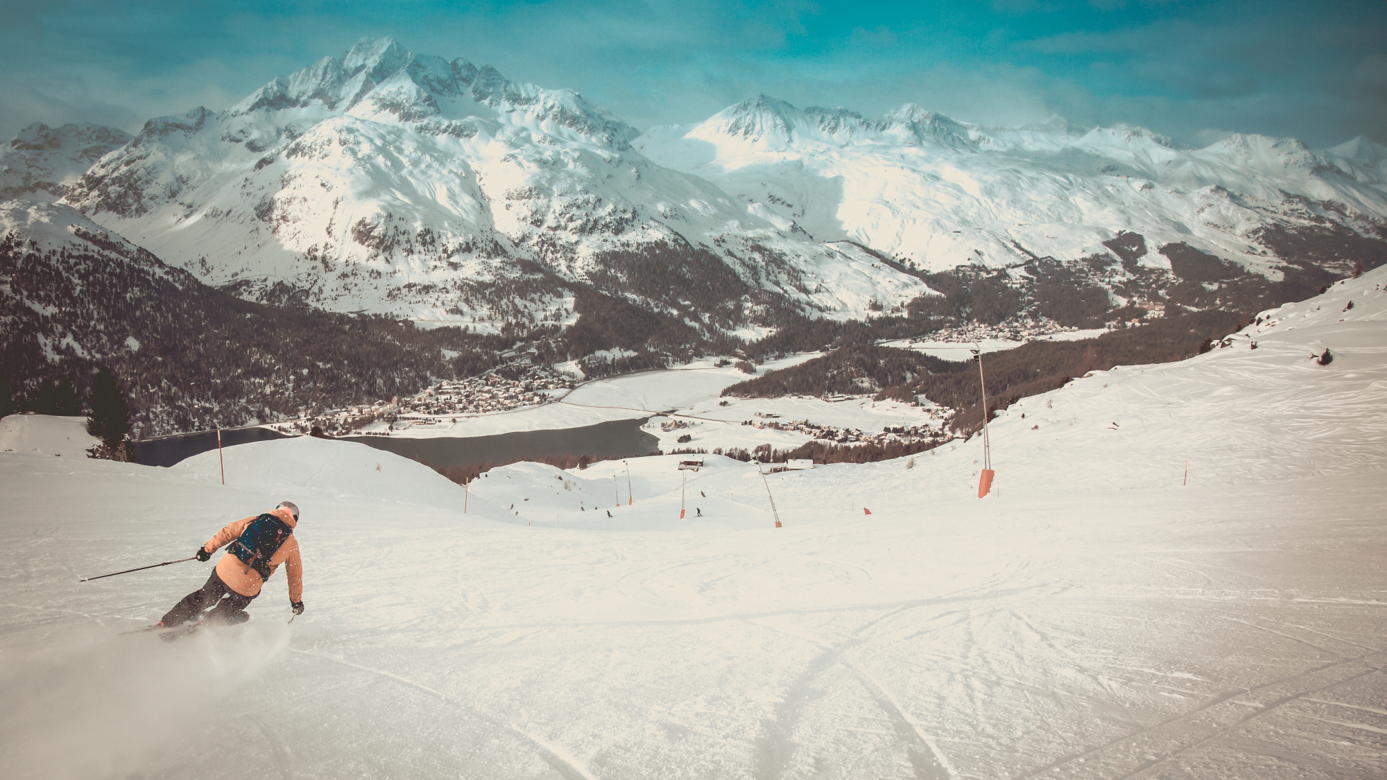 Die Abfahrt vom Corvatsch bietet tolle Ausblicke auf die Engadiner Bergwelt