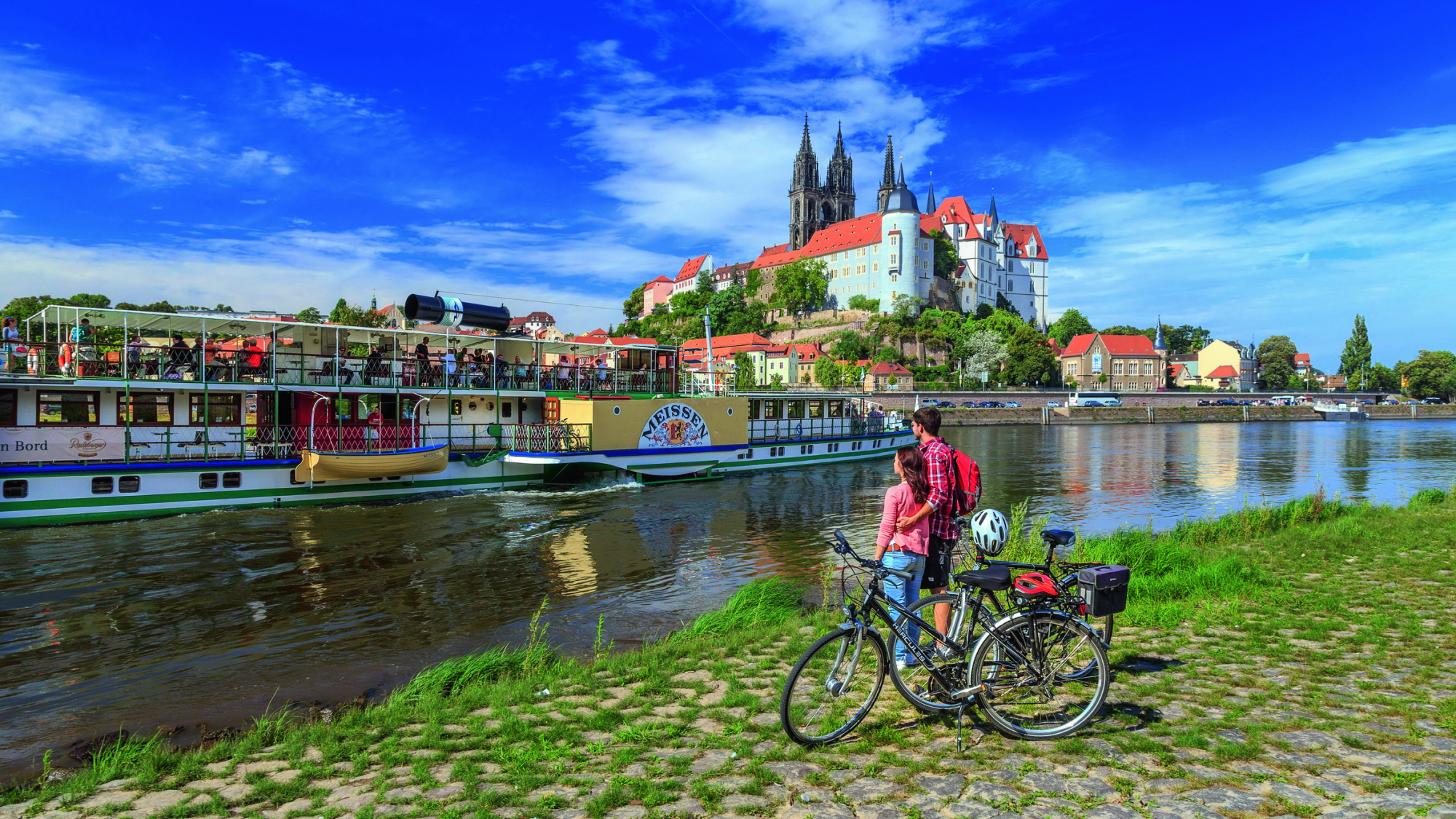 Blick vom Elberadweg zur Albrechtsburg Meißen