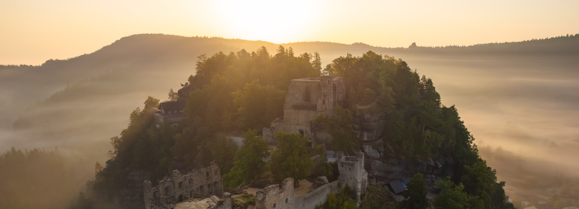 Ruinen der Burg und des Klosters Oybin