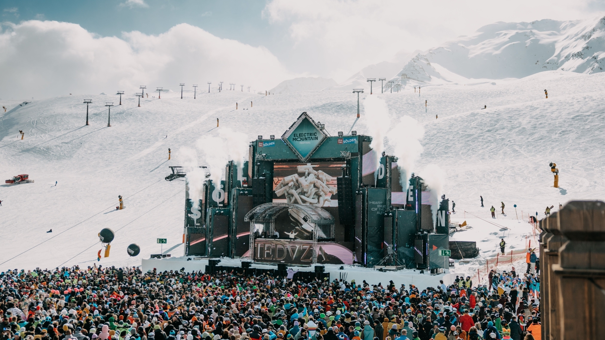 Stage bei Electric Mountain Festival