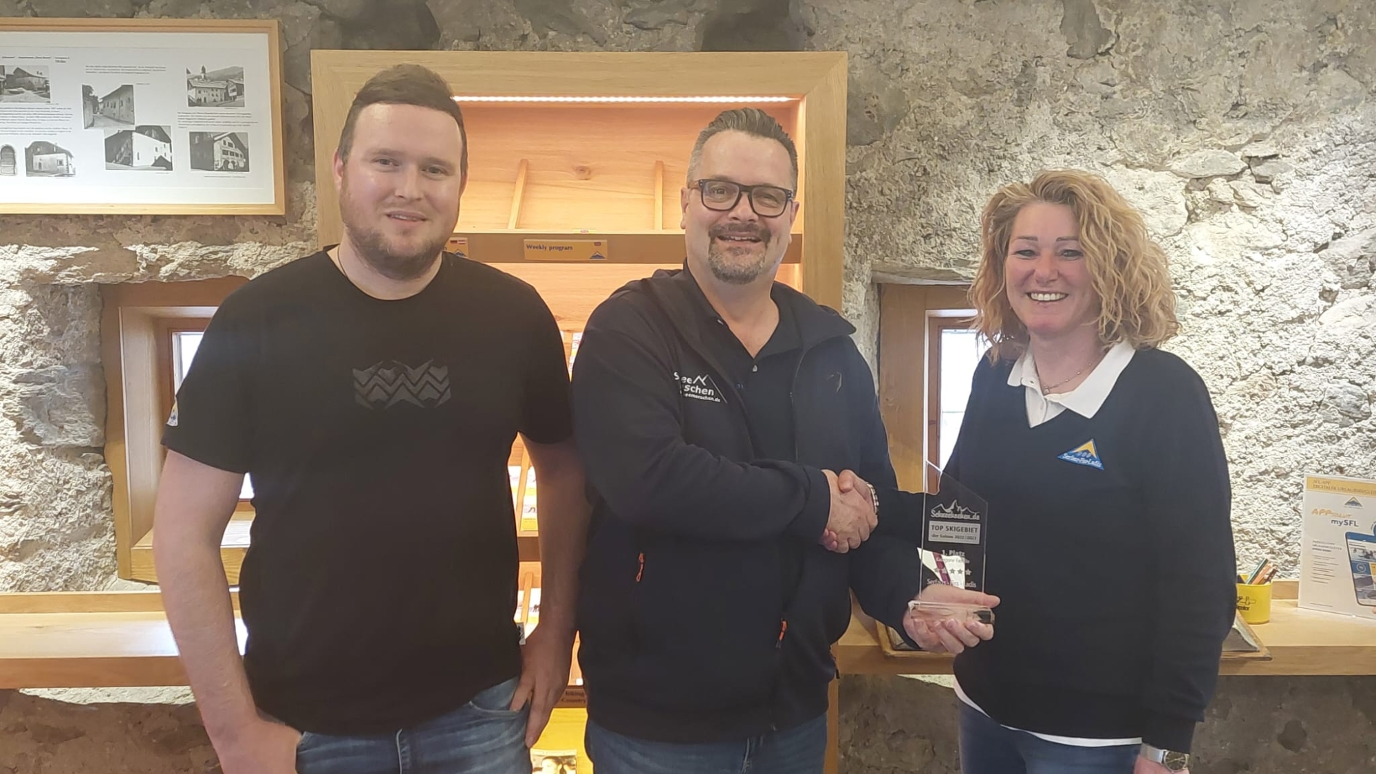 David Burtscher (Leitung Medienkommunikation) und Alexandra Hangl (Medienkommunikation. Presse & PR)