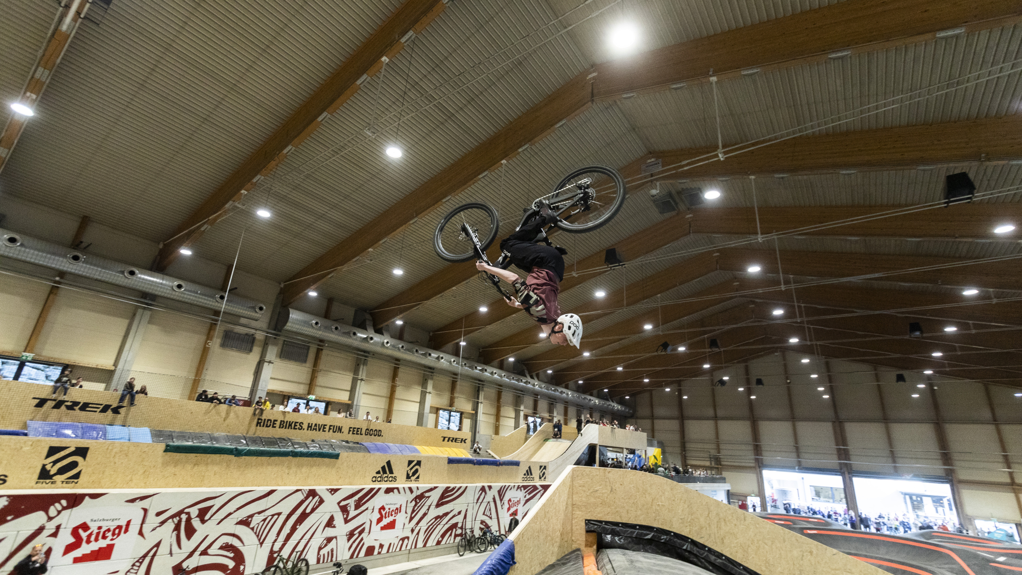 Neuer Indoor Bikepark in der Area47 