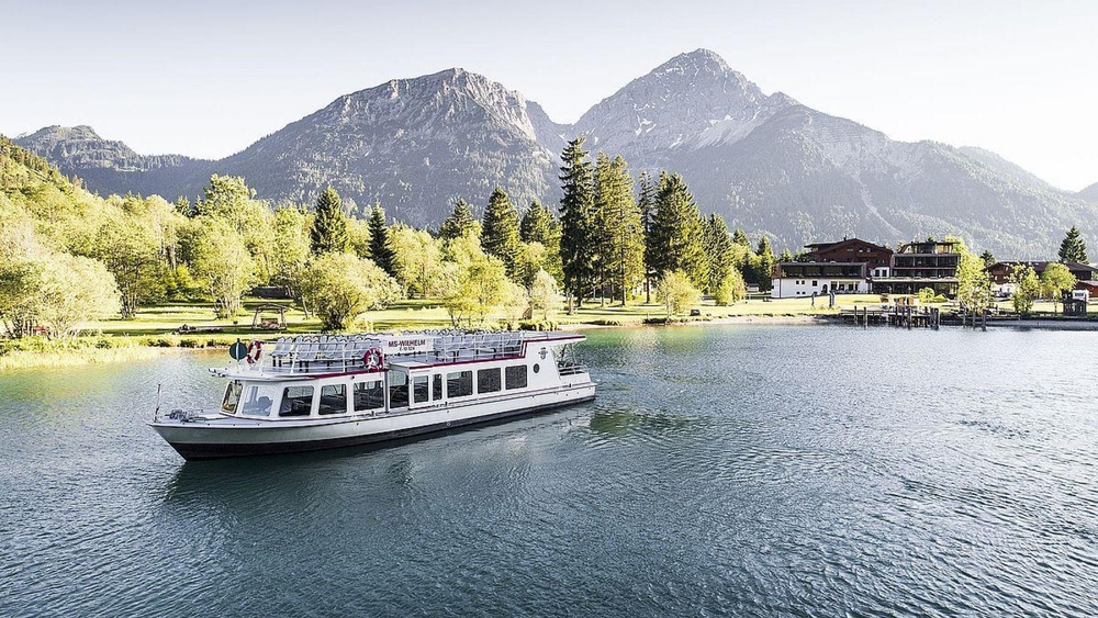 MS Wilhelm auf dem Heiterwanger See