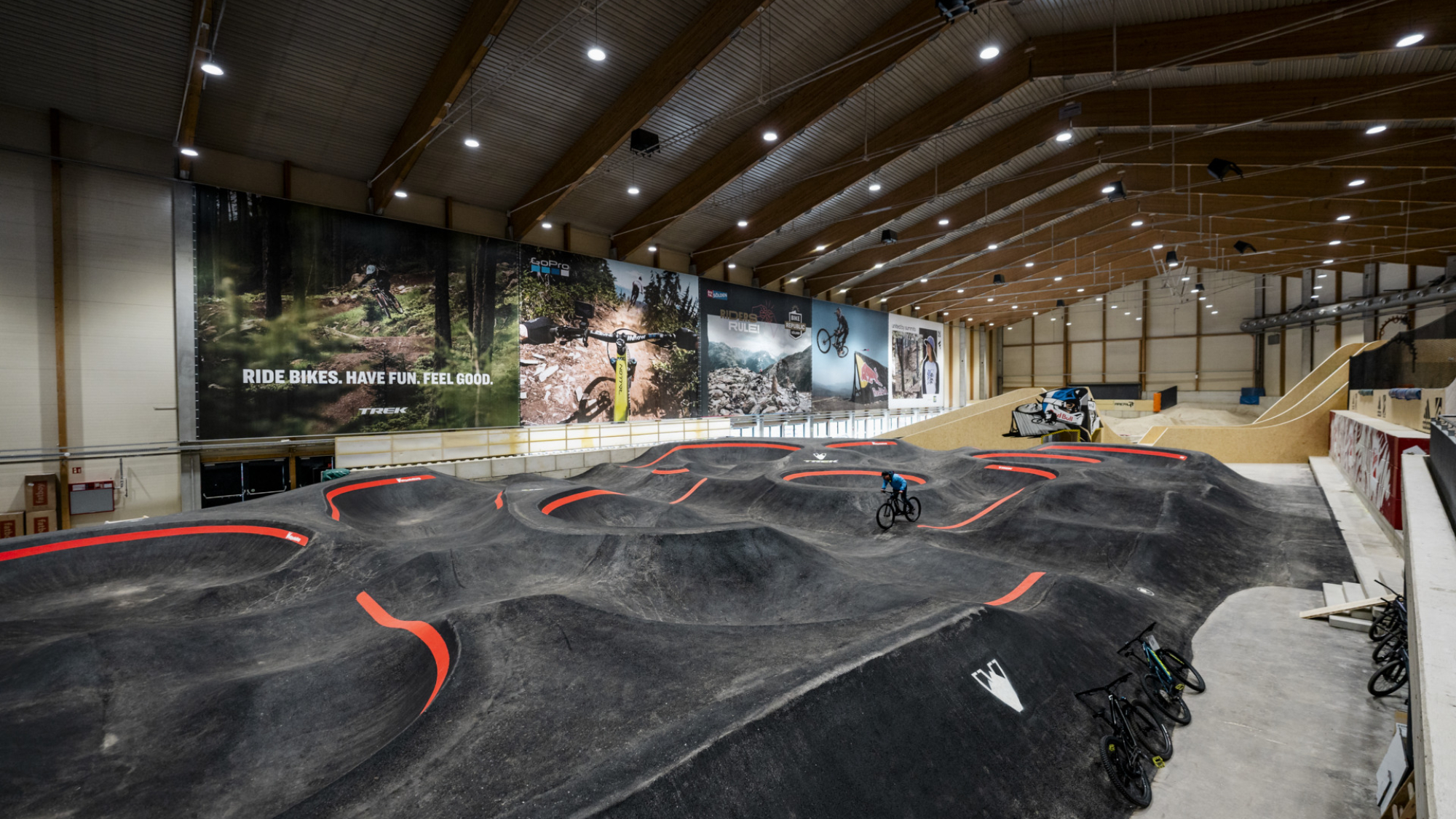 Indoor Bike Park, Area 47